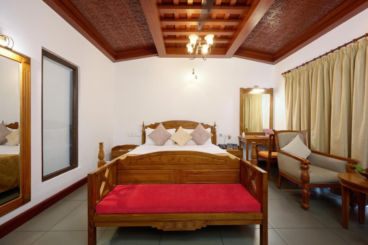 Gokulam Grand Resort & Spa, Kumarakom Exterior foto