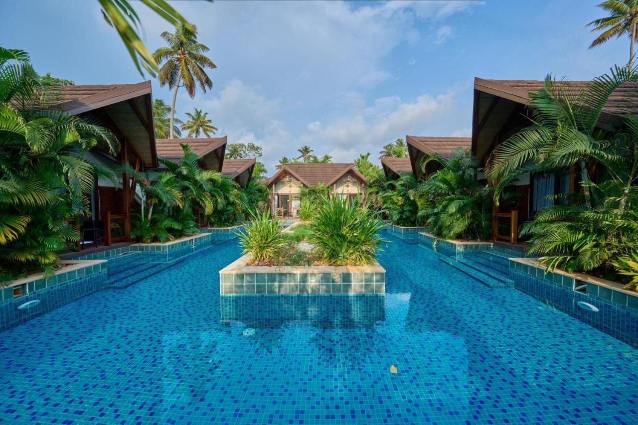Gokulam Grand Resort & Spa, Kumarakom Exterior foto