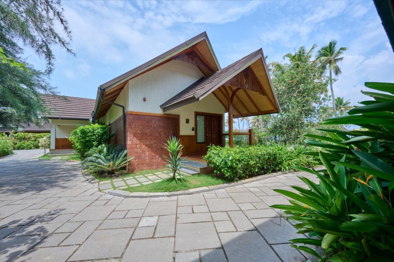 Gokulam Grand Resort & Spa, Kumarakom Exterior foto